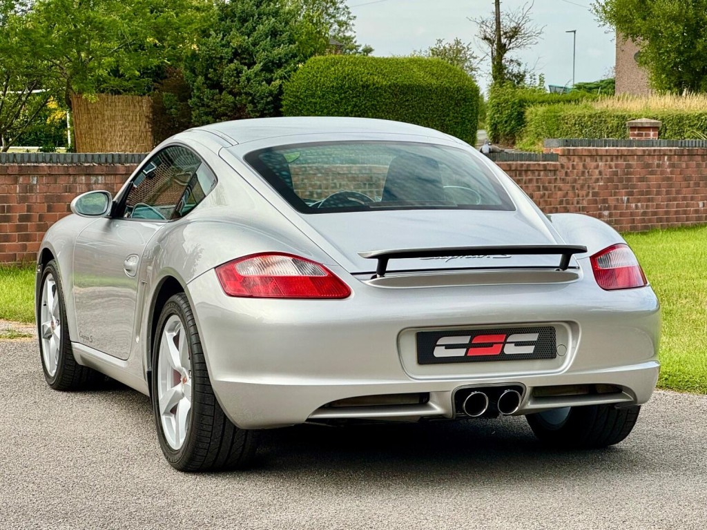 PORSCHE CAYMAN