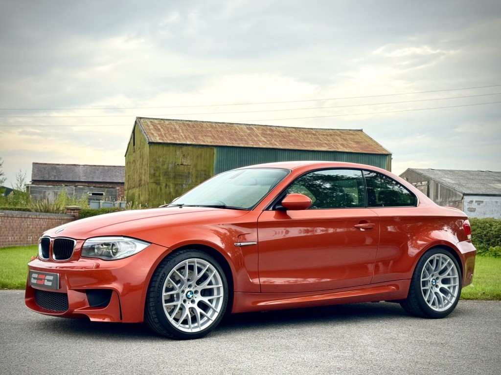 BMW 1 SERIES