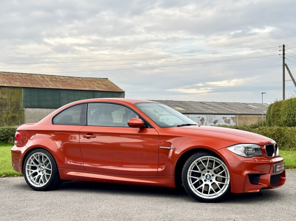 BMW 1 SERIES