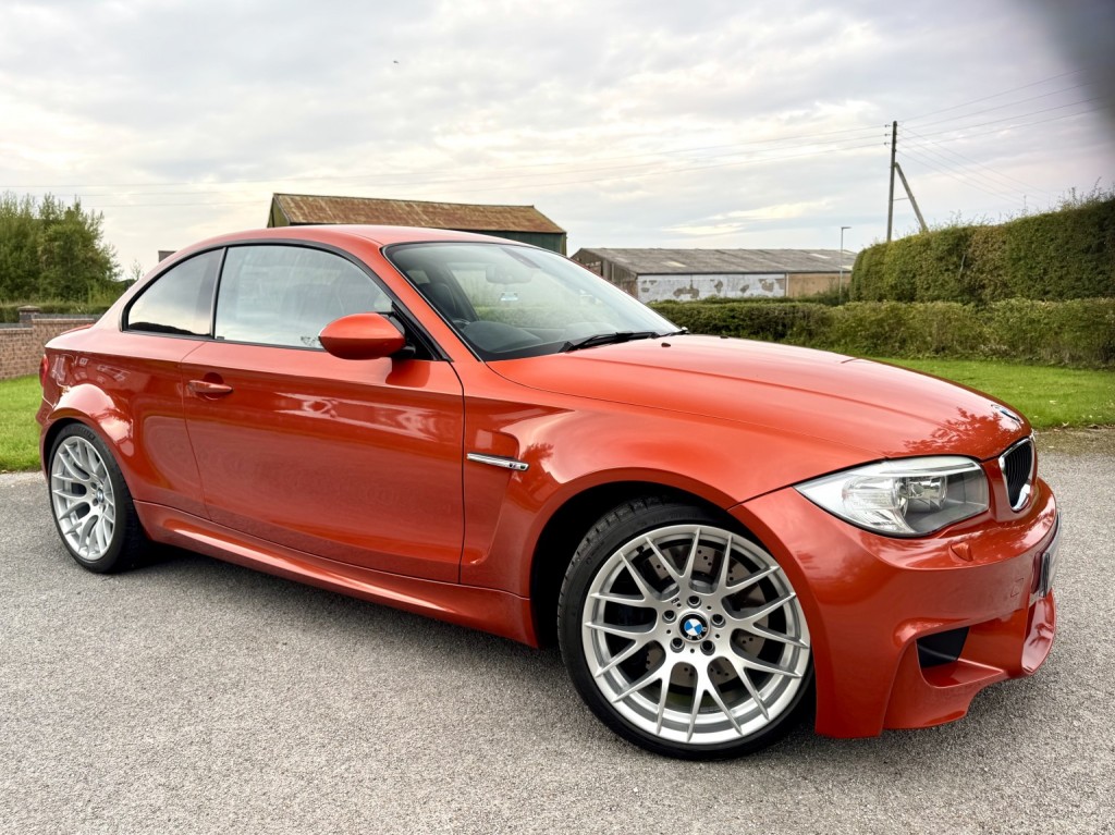 BMW 1 SERIES