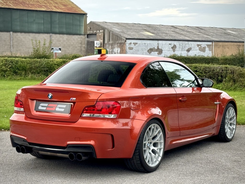 BMW 1 SERIES