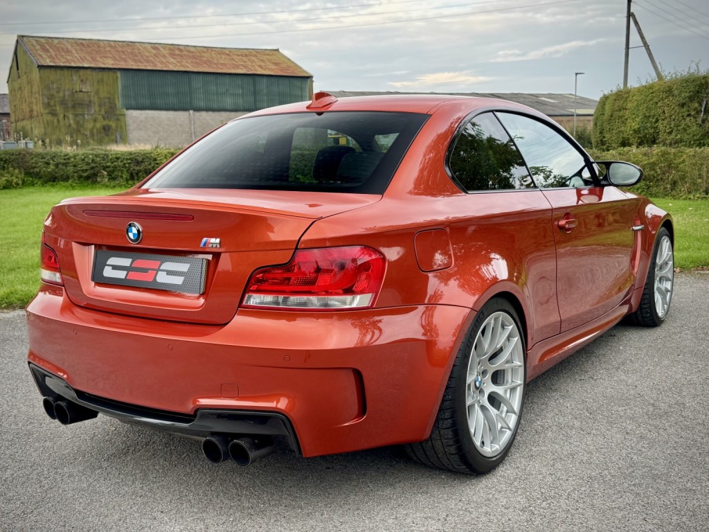 BMW 1 SERIES