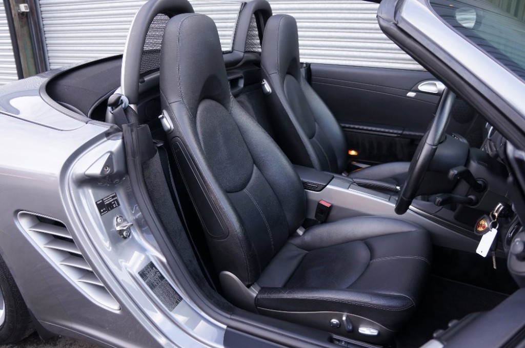 PORSCHE BOXSTER