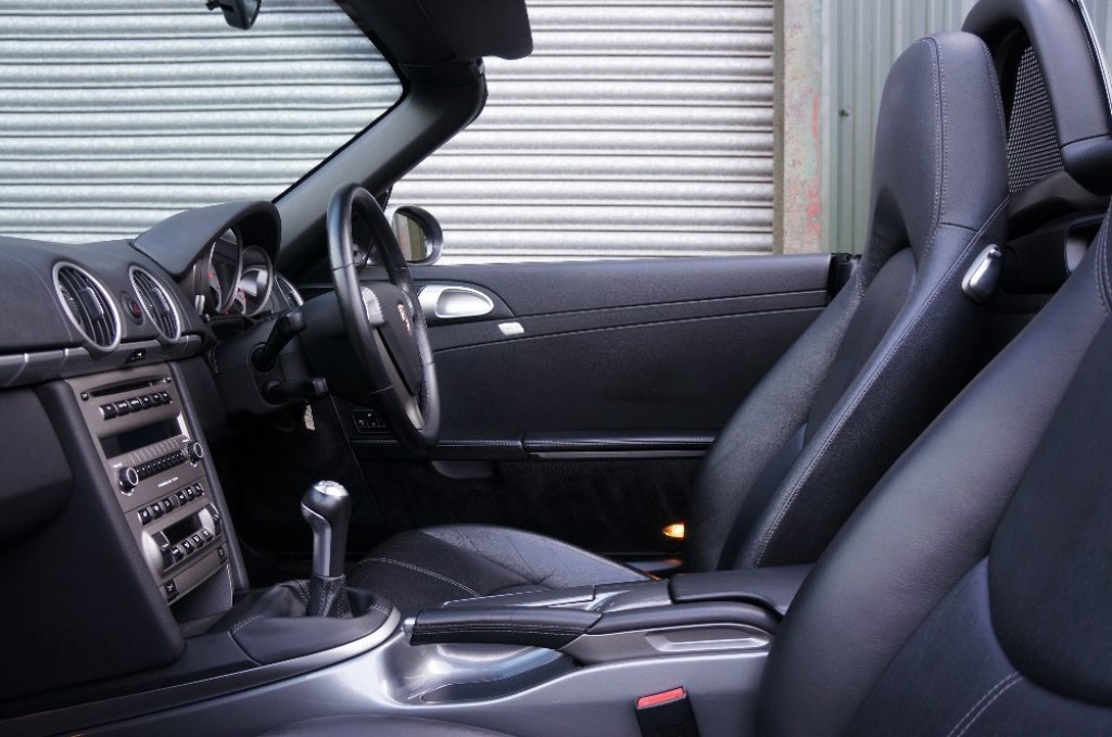 PORSCHE BOXSTER