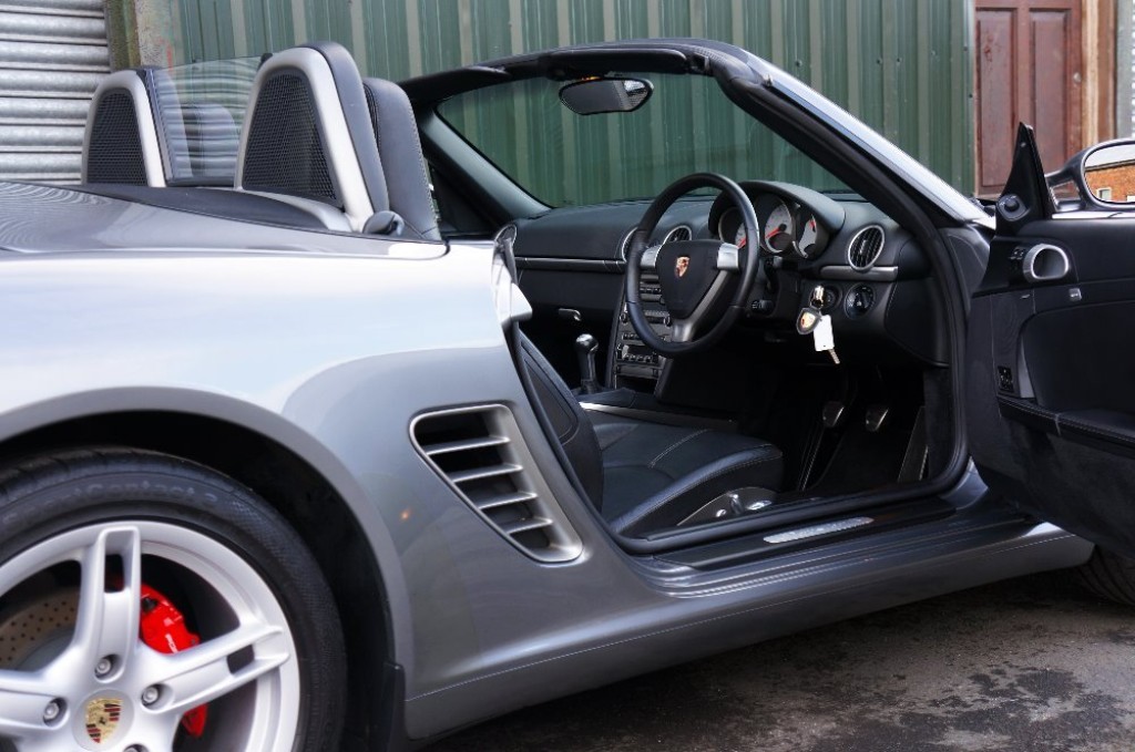 PORSCHE BOXSTER