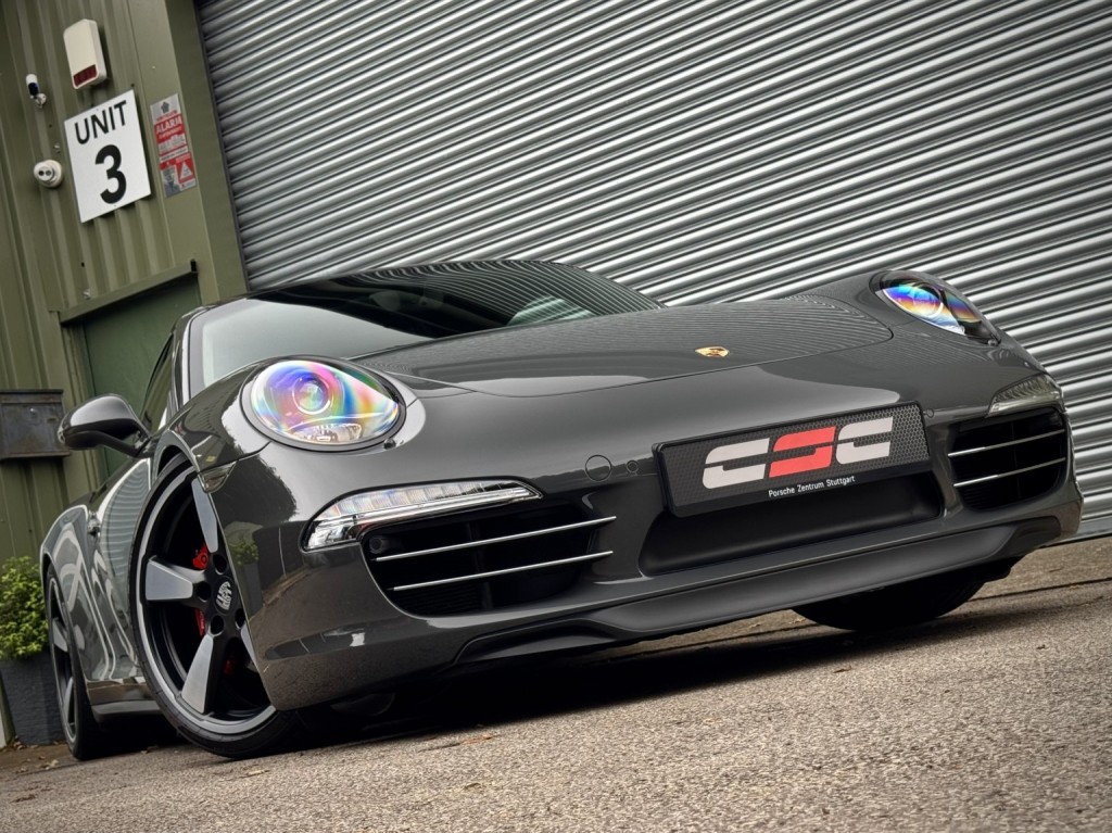 View PORSCHE 911 CARRERA S 3.8 991 50th Anniversary #307