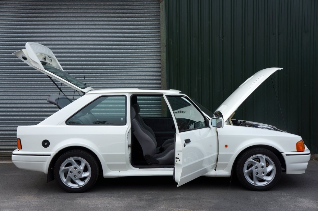 FORD ESCORT
