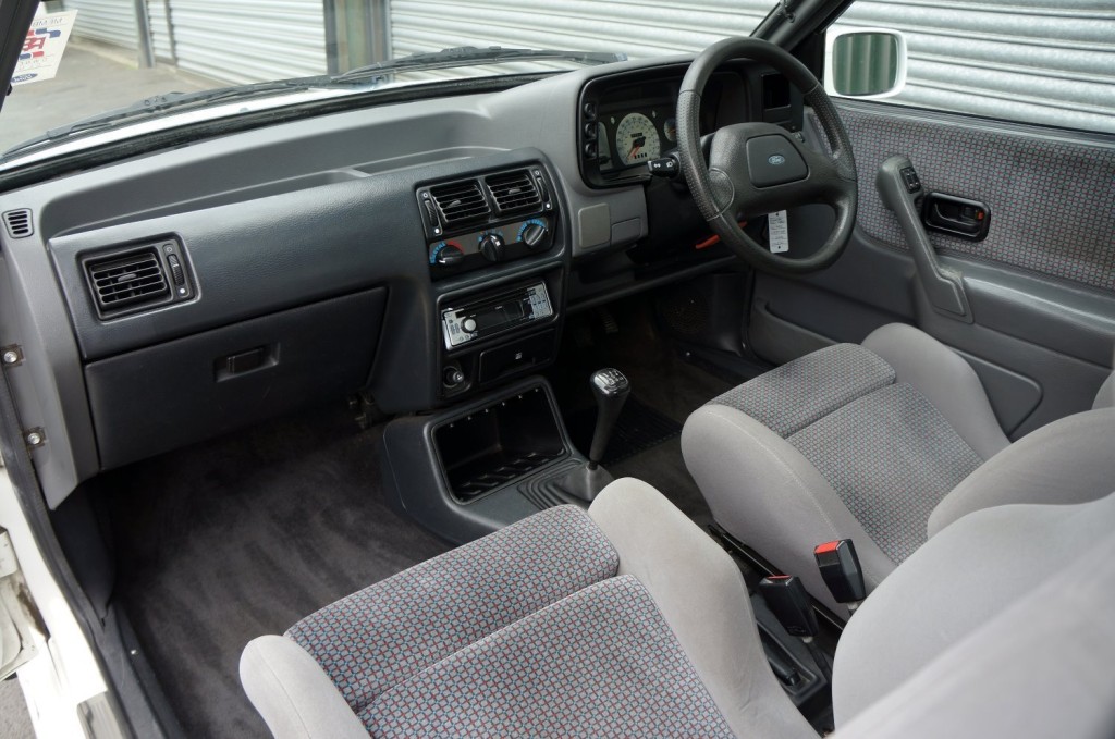 FORD ESCORT