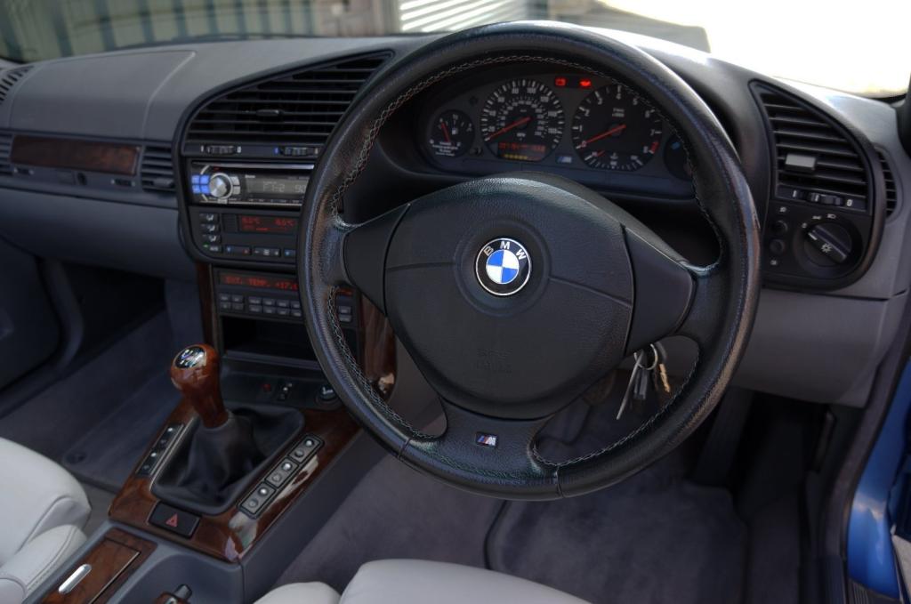 BMW 3 SERIES