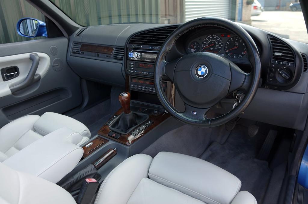 BMW 3 SERIES