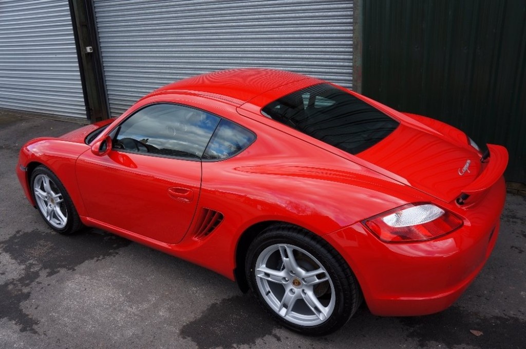 PORSCHE CAYMAN