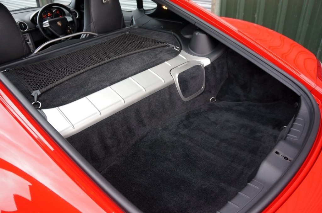 PORSCHE CAYMAN