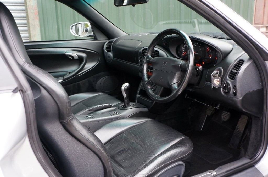 PORSCHE 911 MK 996