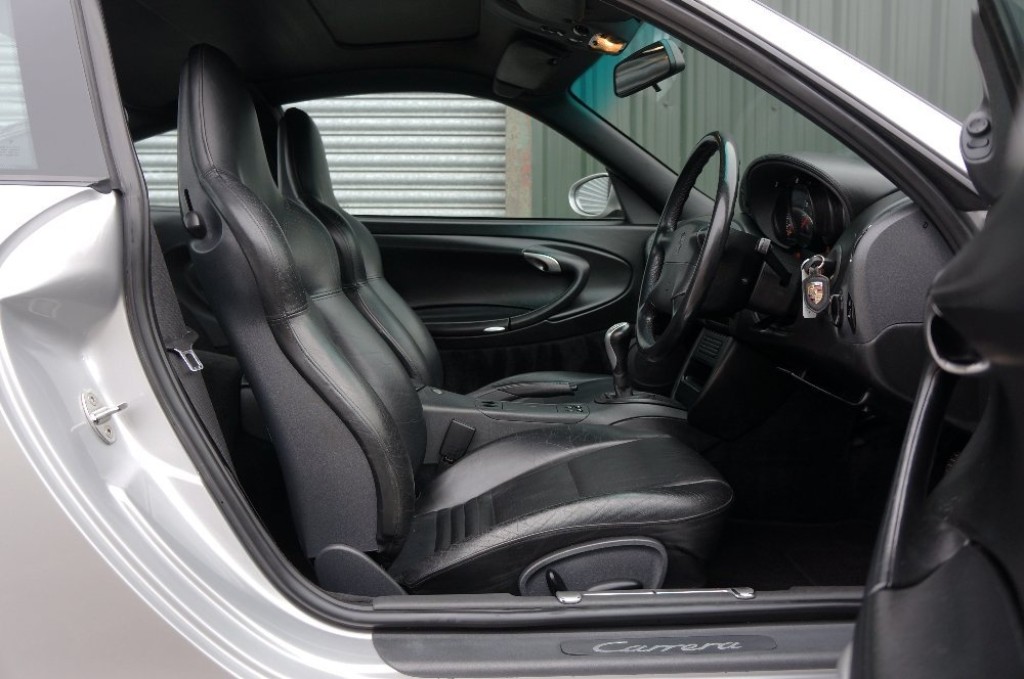 PORSCHE 911 MK 996