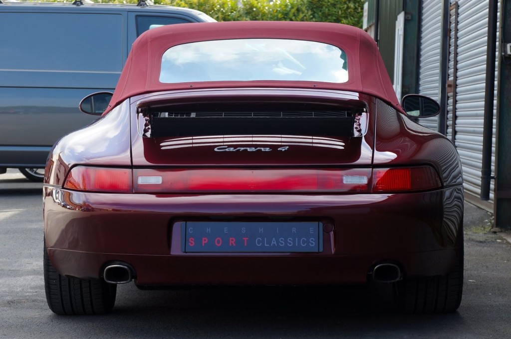 PORSCHE 911 CLASSIC