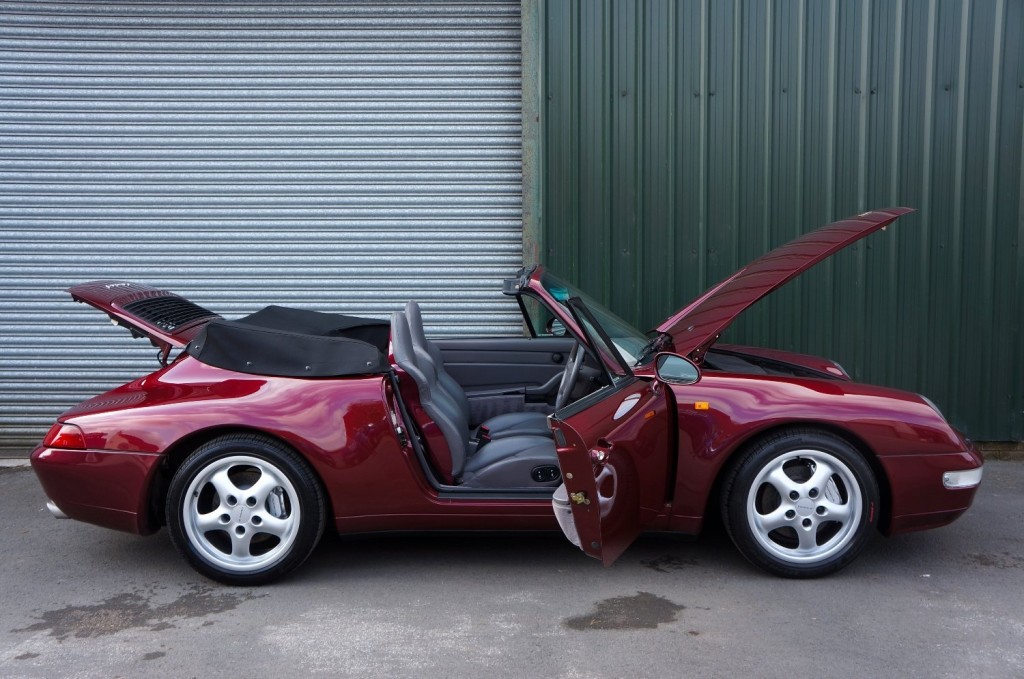 PORSCHE 911 CLASSIC