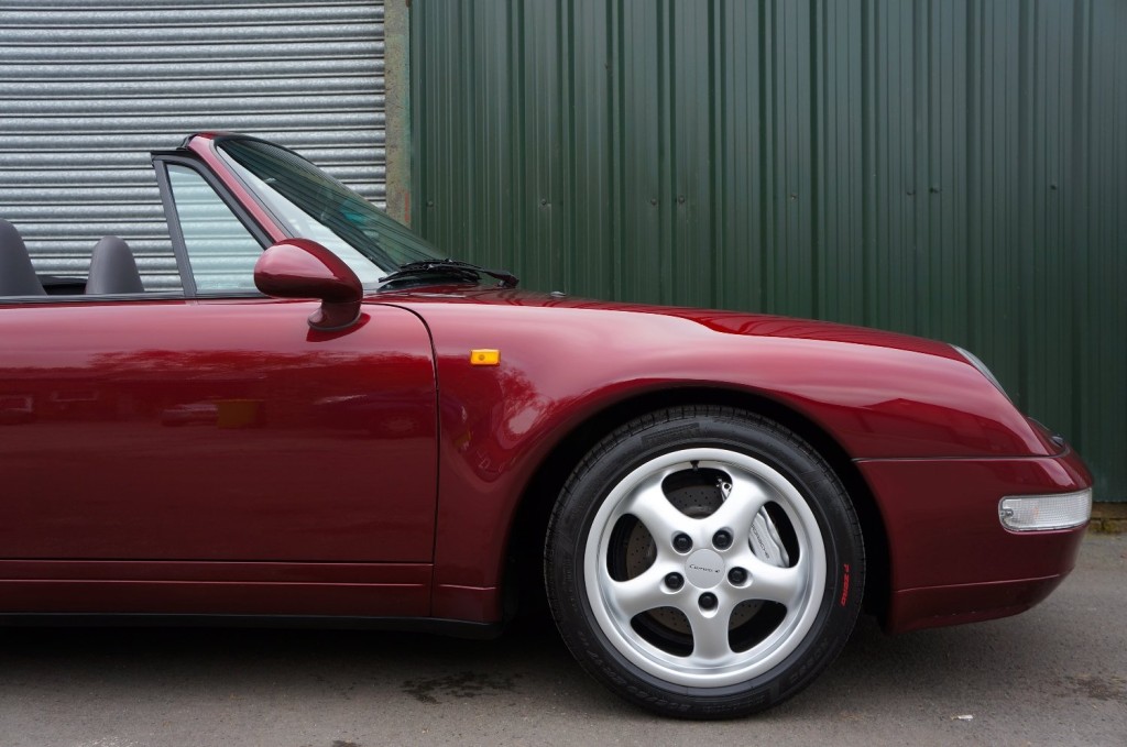 PORSCHE 911 CLASSIC