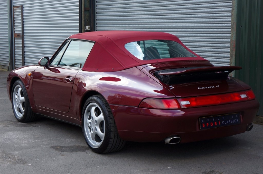 PORSCHE 911 CLASSIC
