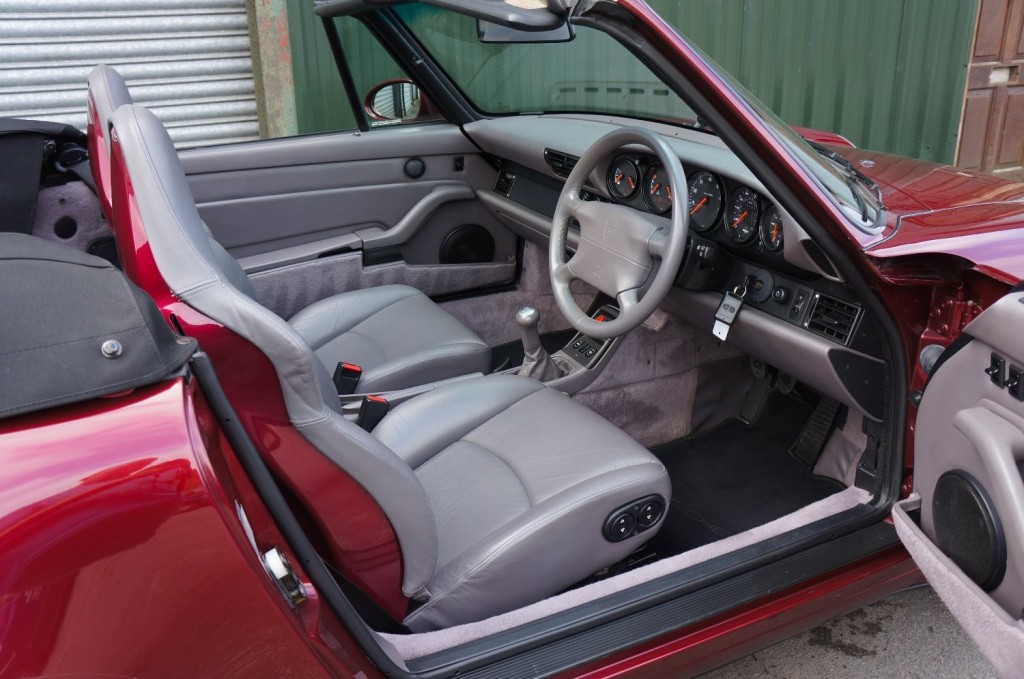 PORSCHE 911 CLASSIC