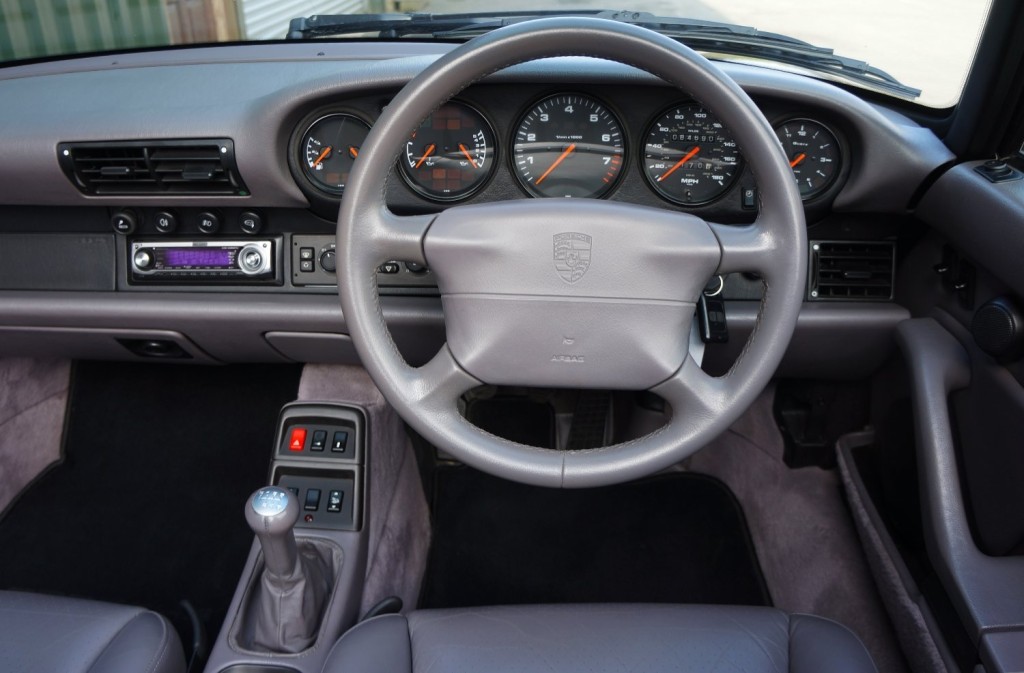 PORSCHE 911 CLASSIC