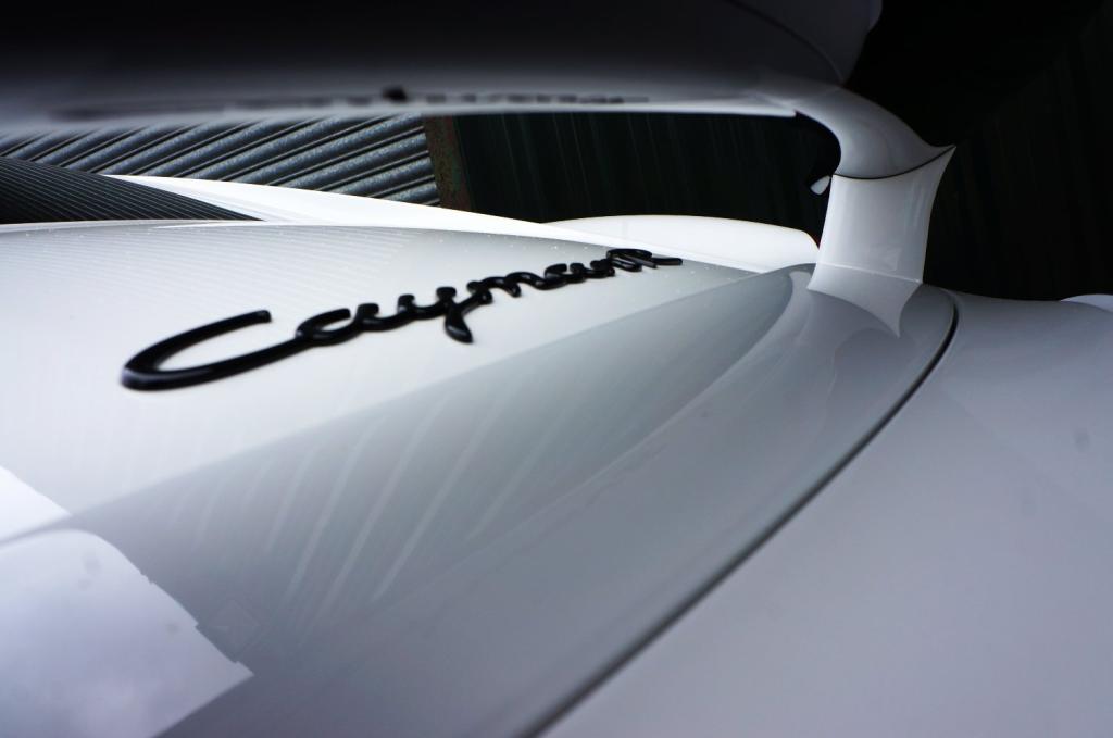 PORSCHE CAYMAN