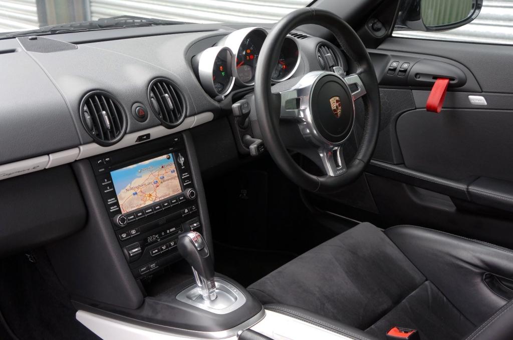 PORSCHE CAYMAN