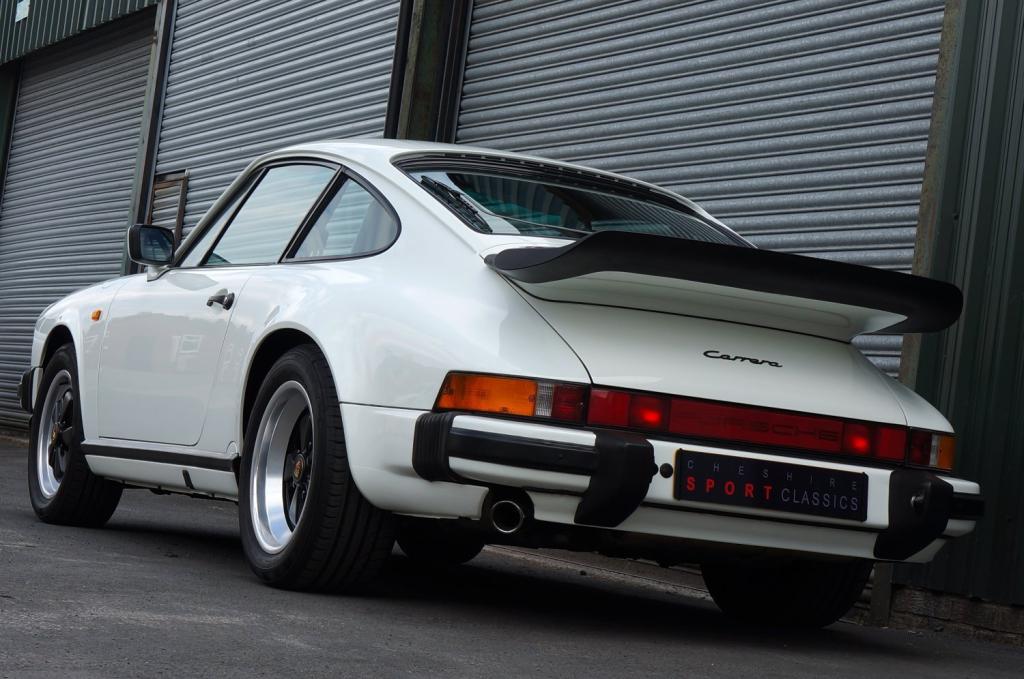 PORSCHE 911 CLASSIC
