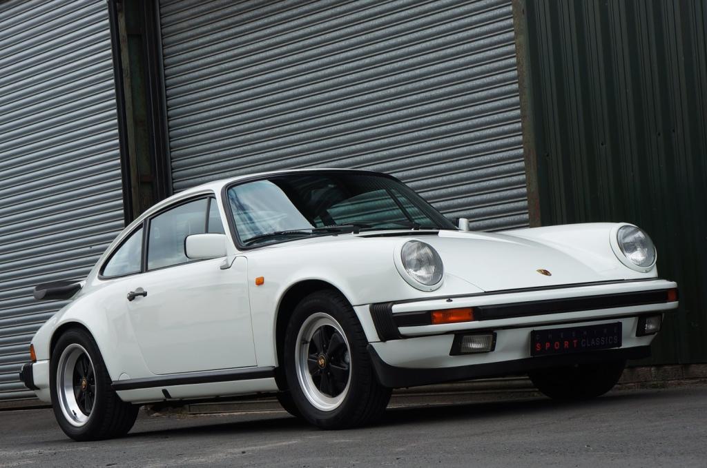 PORSCHE 911 CLASSIC