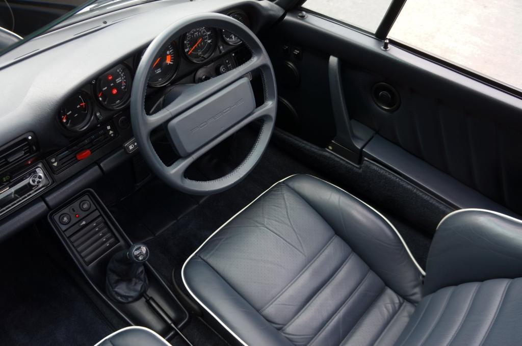 PORSCHE 911 CLASSIC