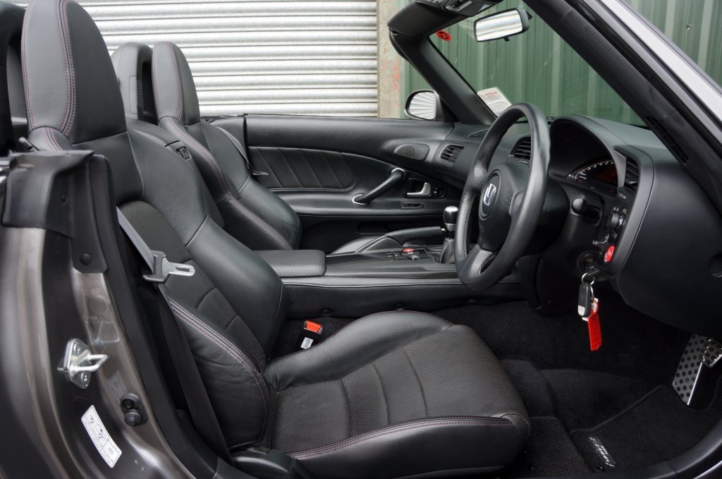 HONDA S2000
