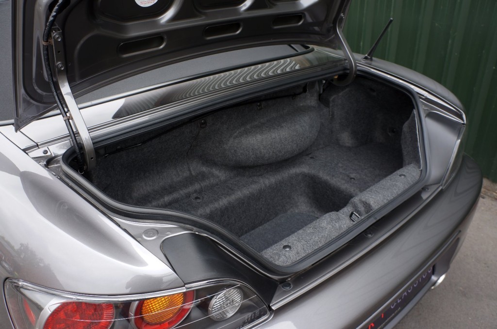 HONDA S2000