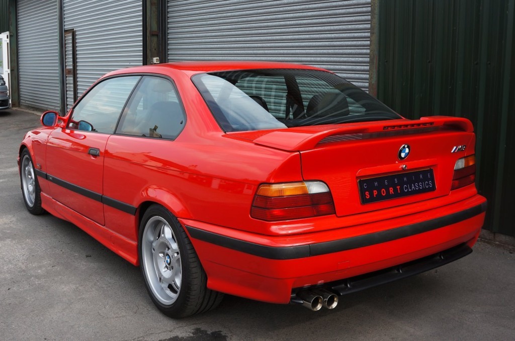 BMW 3 SERIES
