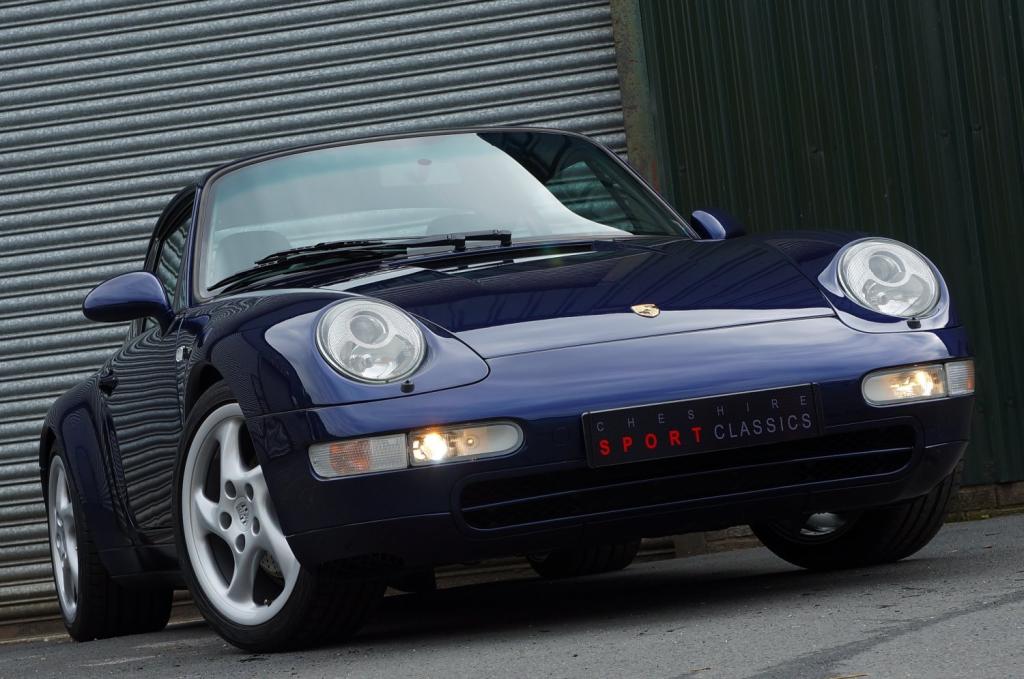 PORSCHE 911