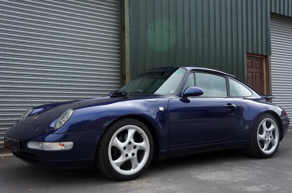 PORSCHE 911
