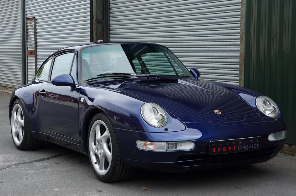 PORSCHE 911