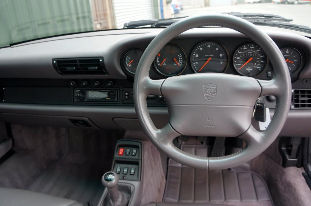 PORSCHE 911