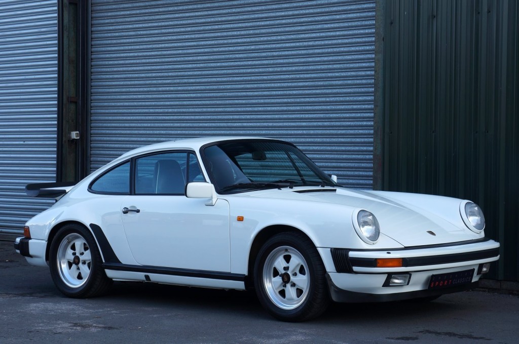 PORSCHE 911 CLASSIC