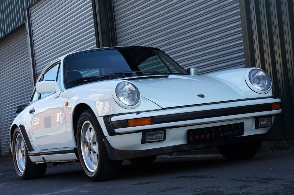 PORSCHE 911 CLASSIC