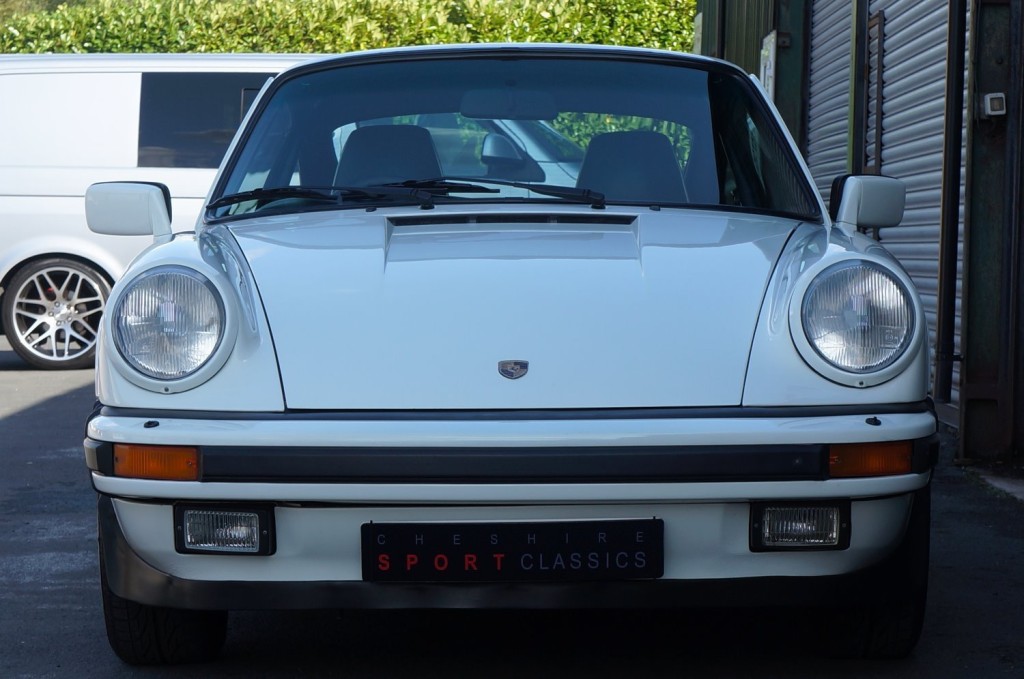 PORSCHE 911 CLASSIC