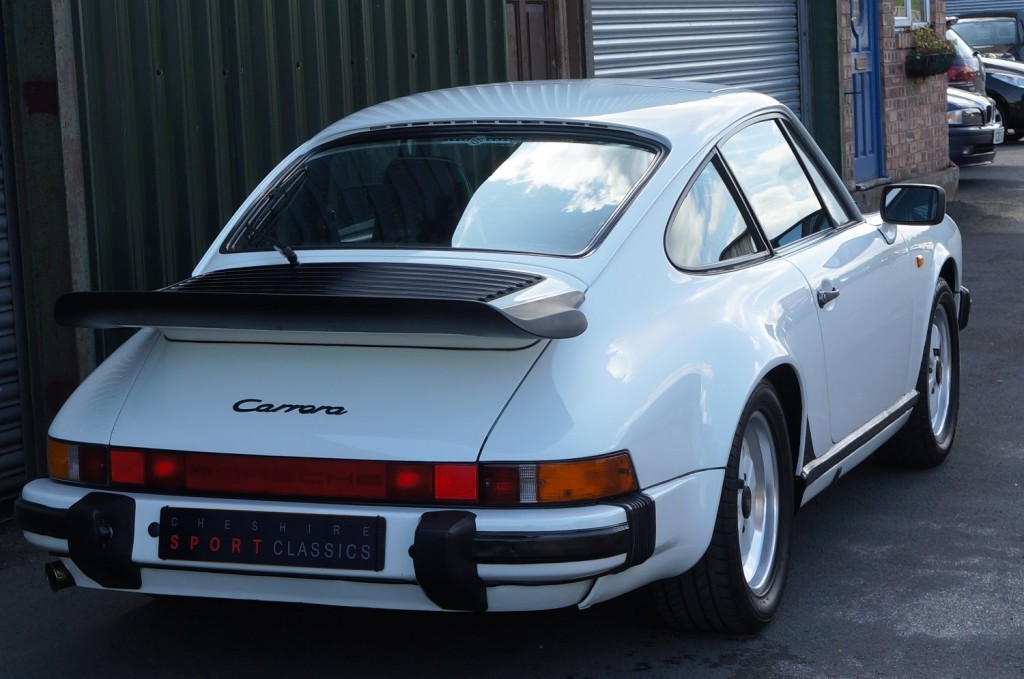 PORSCHE 911 CLASSIC