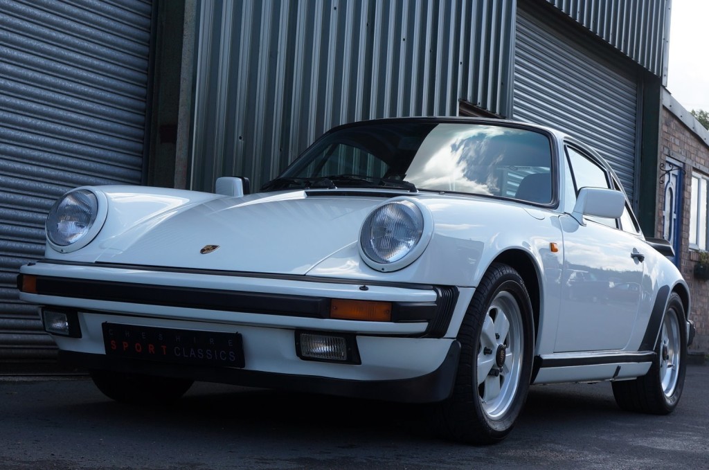 PORSCHE 911 CLASSIC
