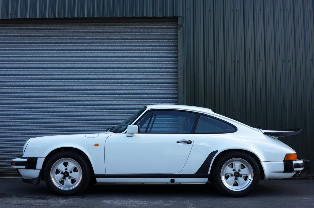 PORSCHE 911 CLASSIC