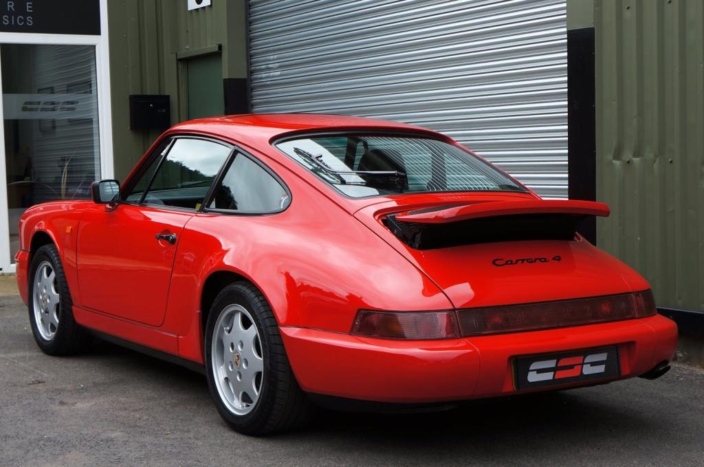 PORSCHE 911 CLASSIC
