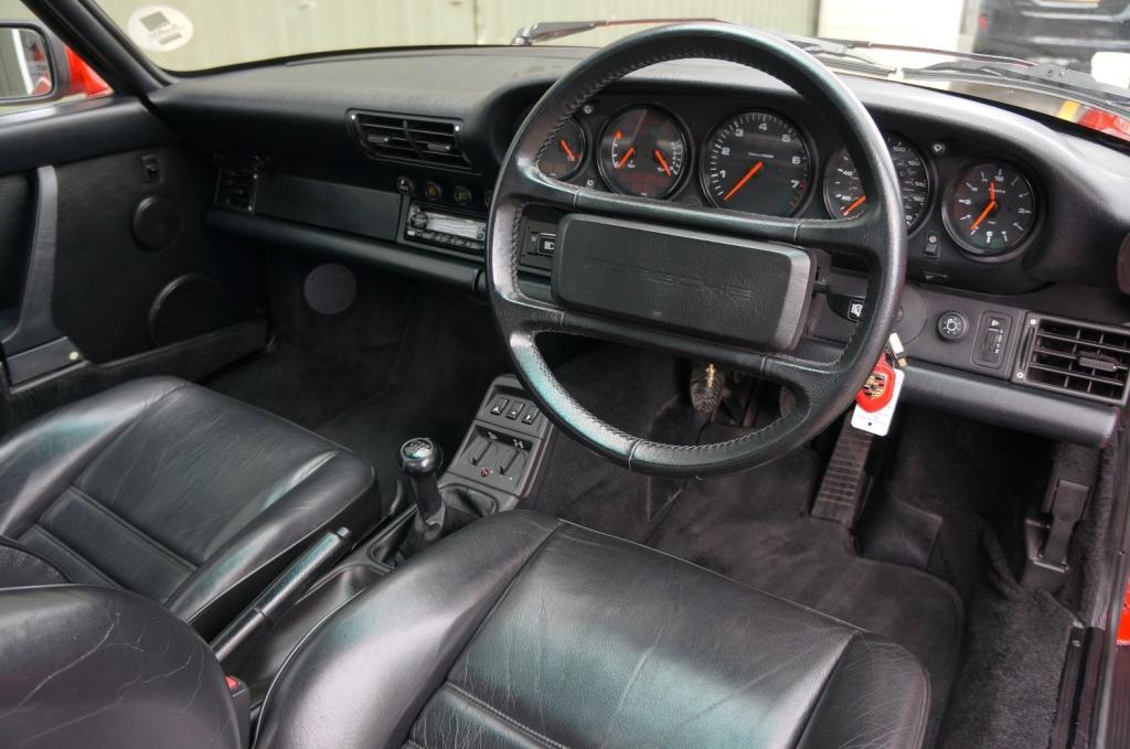 PORSCHE 911 CLASSIC