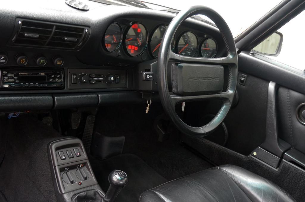 PORSCHE 911 CLASSIC