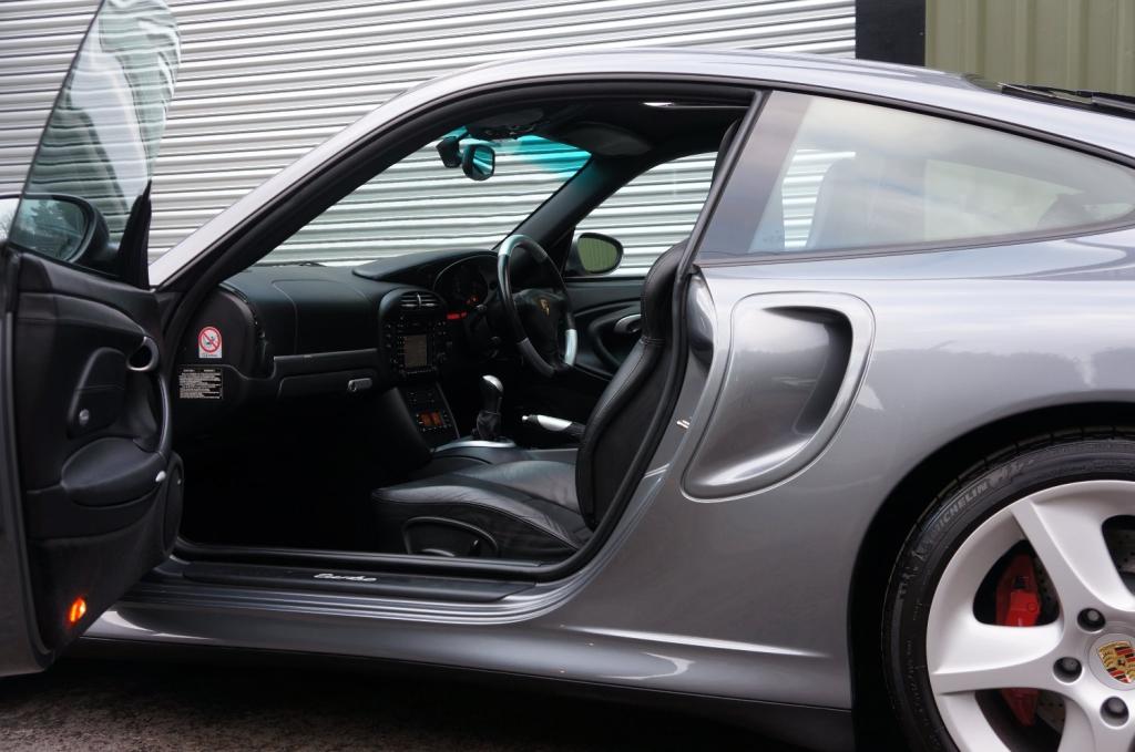 PORSCHE 911 MK 996