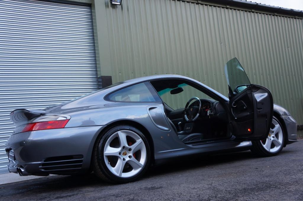 PORSCHE 911 MK 996