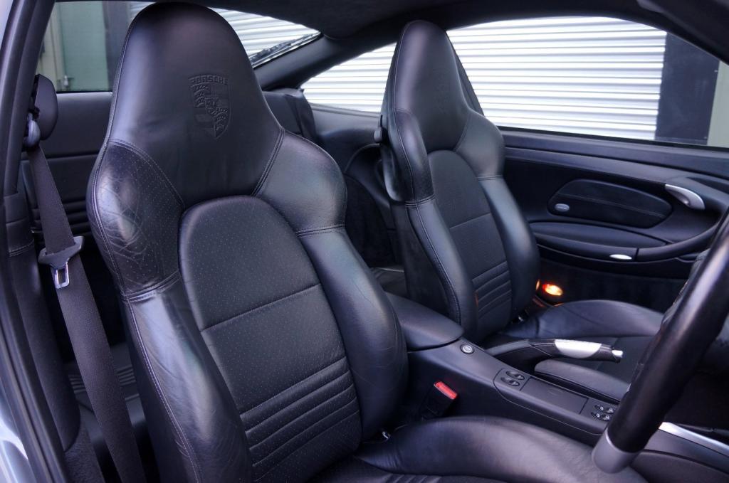 PORSCHE 911 MK 996