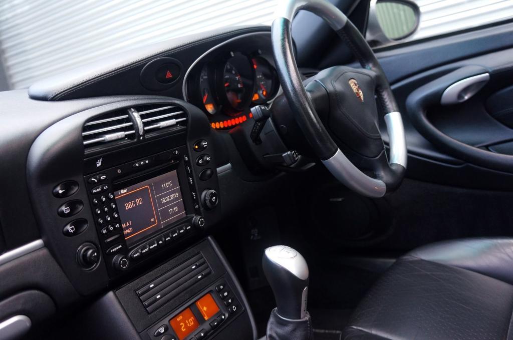 PORSCHE 911 MK 996
