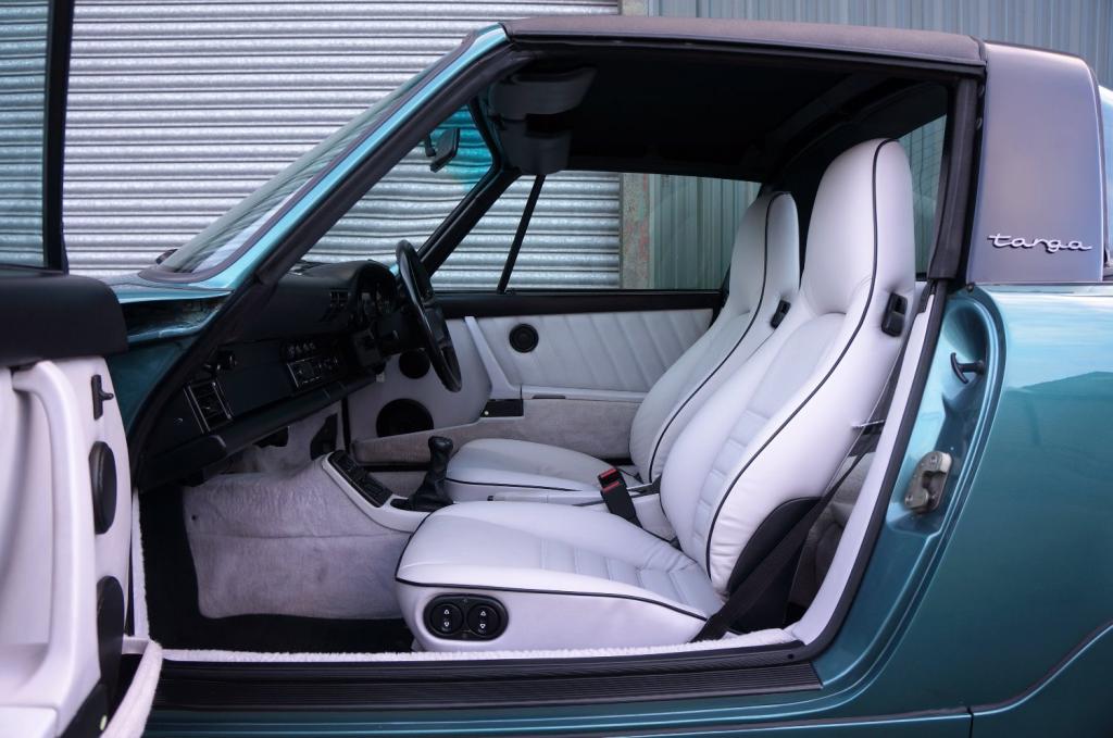 PORSCHE 911 CLASSIC
